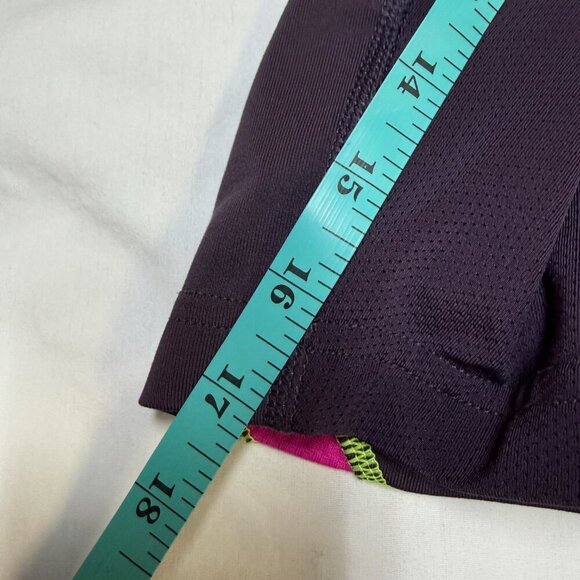 The North Face VaporWick Capri Leggings S Plum EUC Zip Pocket - Picture 13 of 13